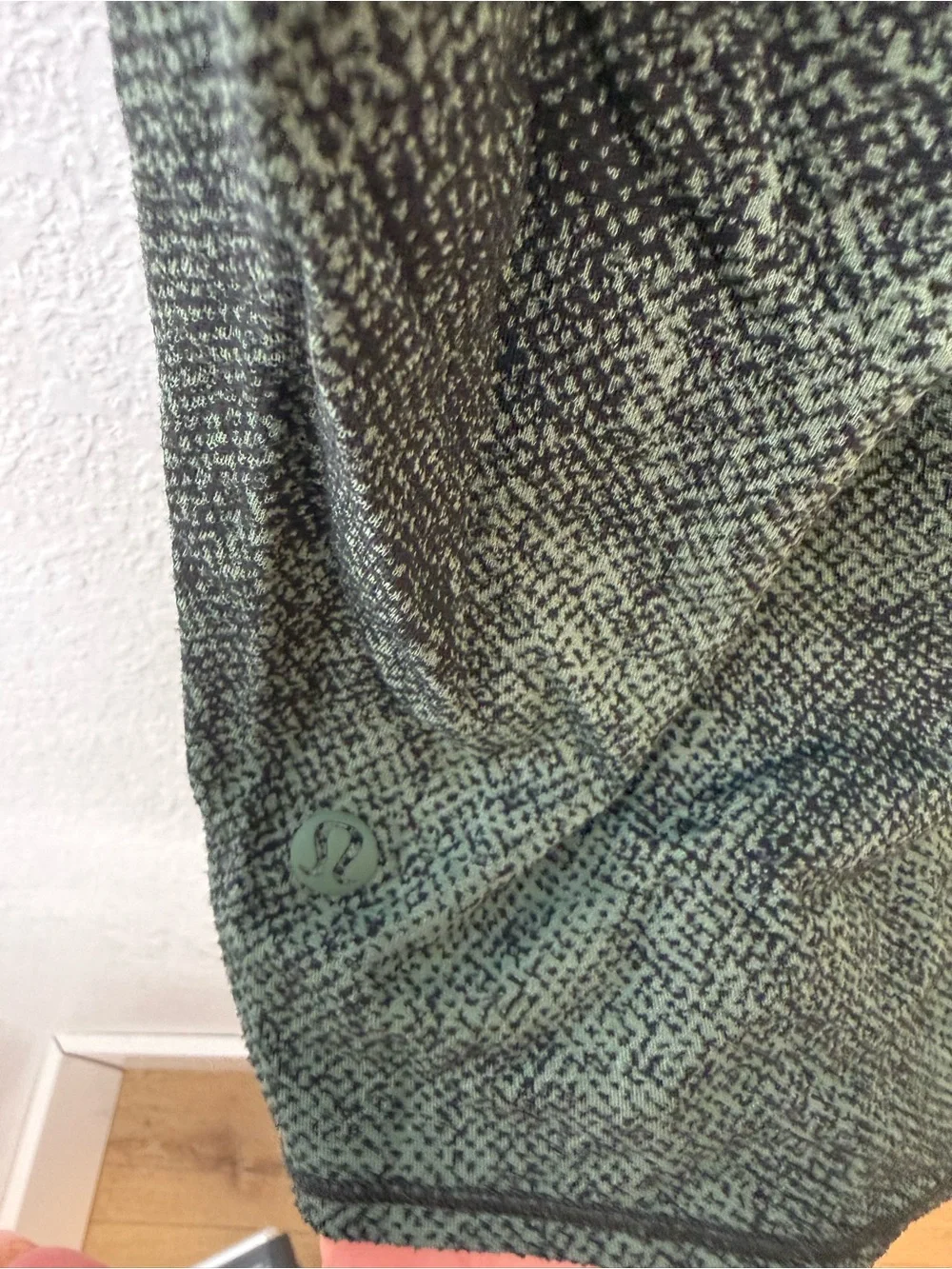 Lululemon Essential Tank Pleated Pixel Jacquard Algae Green Black